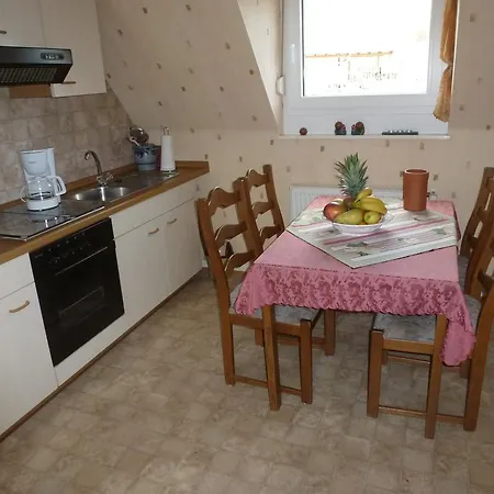 Eckstein Apartment *